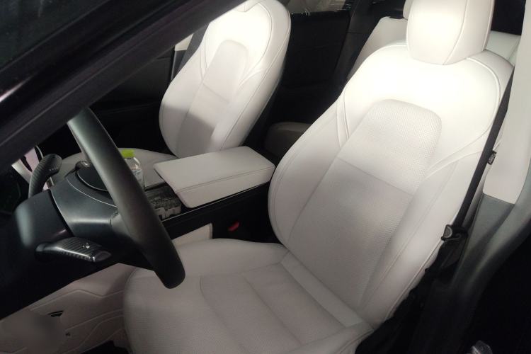 Used Tesla Model Y 2021 Standard Range Rear-Wheel Drive Version Left Front Seat