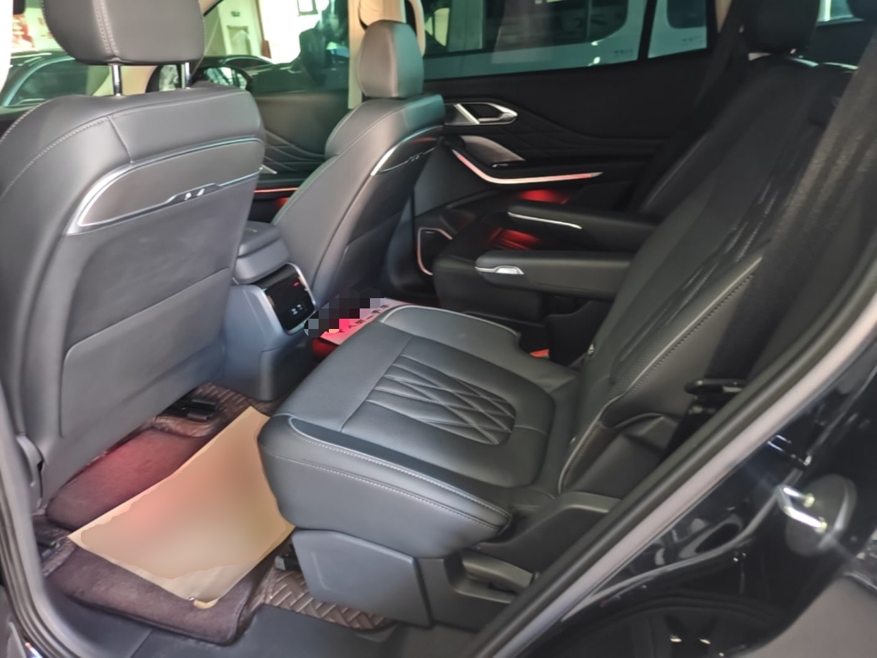 Hongqi HS7 PHEV 2024 2.0T PHEV Four-Wheel Drive Flagship Edition 6 Seats — снимка 20