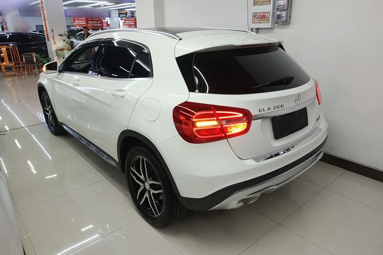 Used Mercedes-Benz GLA 2015 GLA 200 Fashion Model
