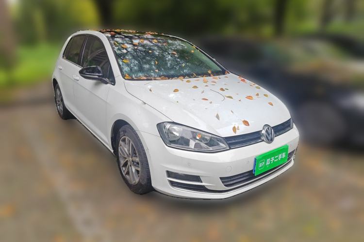 Used Volkswagen Golf 2017 230TSI Automatic Luxury Million-Vehicle Commemorative Edition Front Right 45 Deg