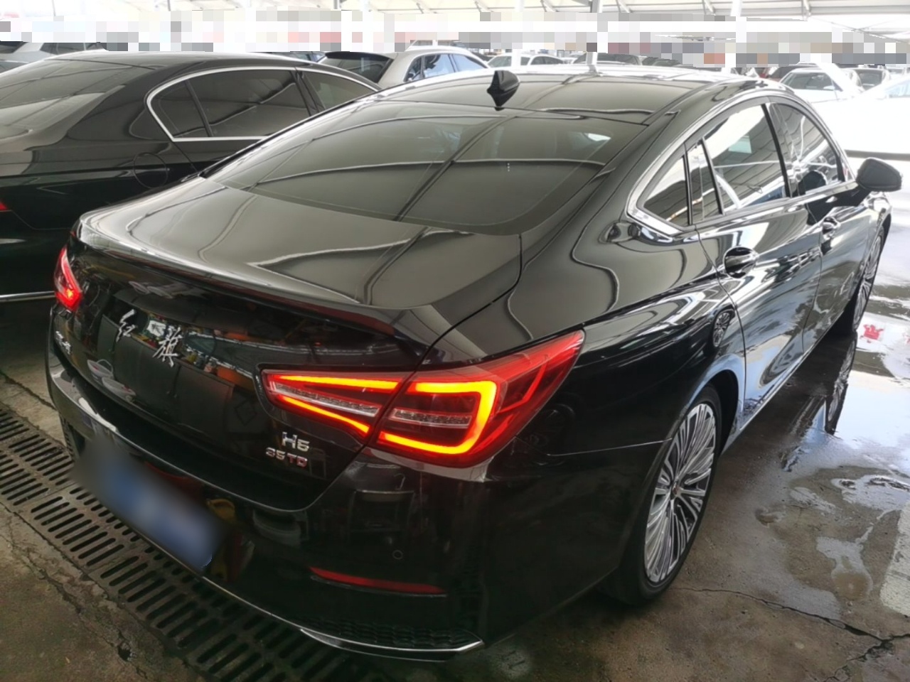 Hongqi H5 2022 Classic Model 1.8T Automatic Smart Connect Flagship Edition - Chinese Trim Chang — снимка 6