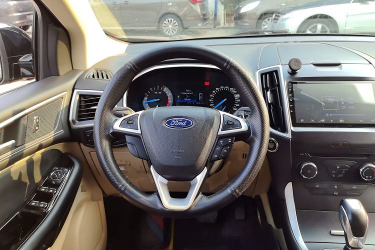 Used Ford Edge 2018 EcoBoost 245 Two-Wheel-Drive Titanium 5-Seater China V Standard Steering Wheel