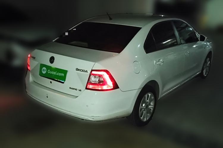 Used Skoda Rapid 2013 1.6L Automatic Smart Selection Model