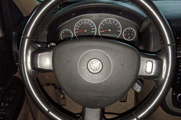 Used Buick GL8 2013 2.4L Executive Edition Steering Wheel