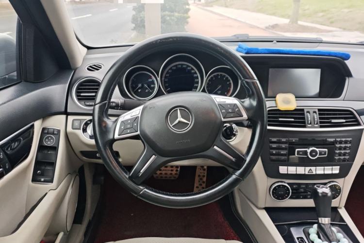 Used Mercedes-Benz C-Class 2013 C 180 Classic Grand Edition

