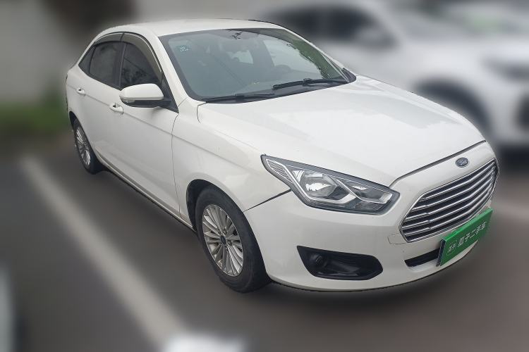 Used Ford Escort 2015 1.5L Manual Comfort Model Front Right 45 Deg