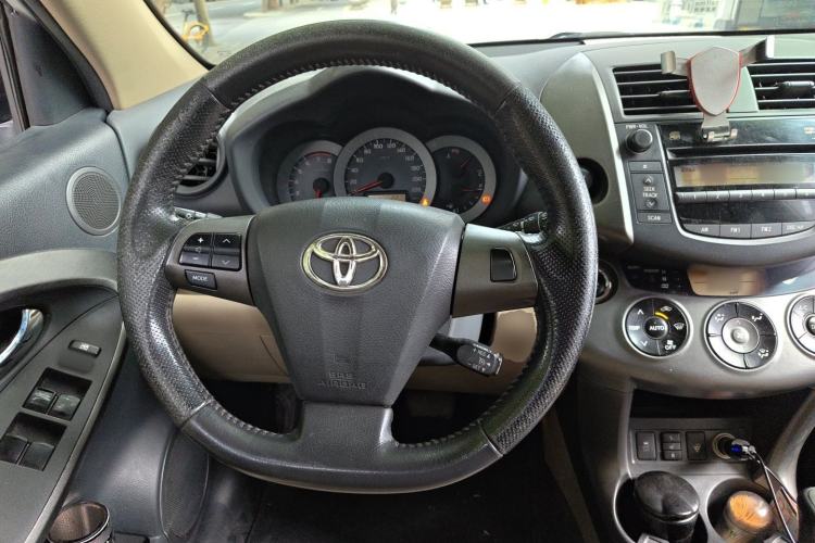 Used Toyota RAV4 2011 2.4L Automatic 4x4 Supreme Edition