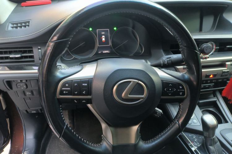 Used Lexus ES 2017 200 30th Anniversary Edition Steering Wheel