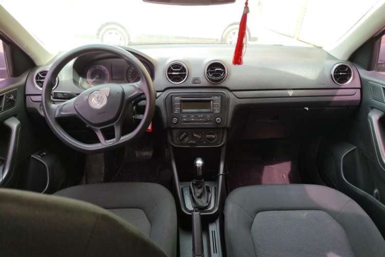 Used Volkswagen Jetta 2017 1.5L Automatic Fashion Model