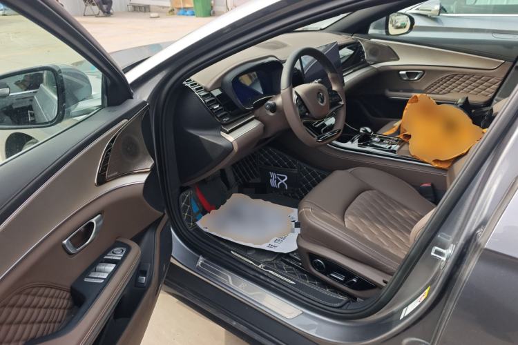 Used BYD Han 2022 EV Genesis Edition 715KM Front-Wheel-Drive Prestige Model