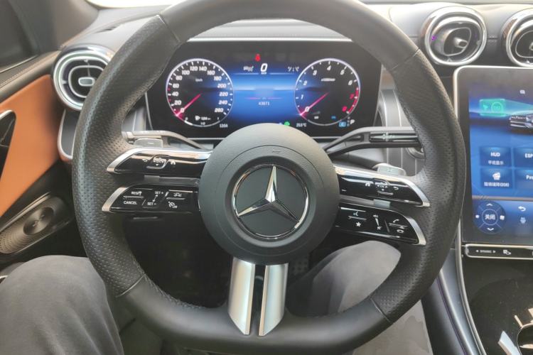 Used Mercedes-Benz GLC 2023 GLC 300 L 4MATIC Luxury 7-Seater
