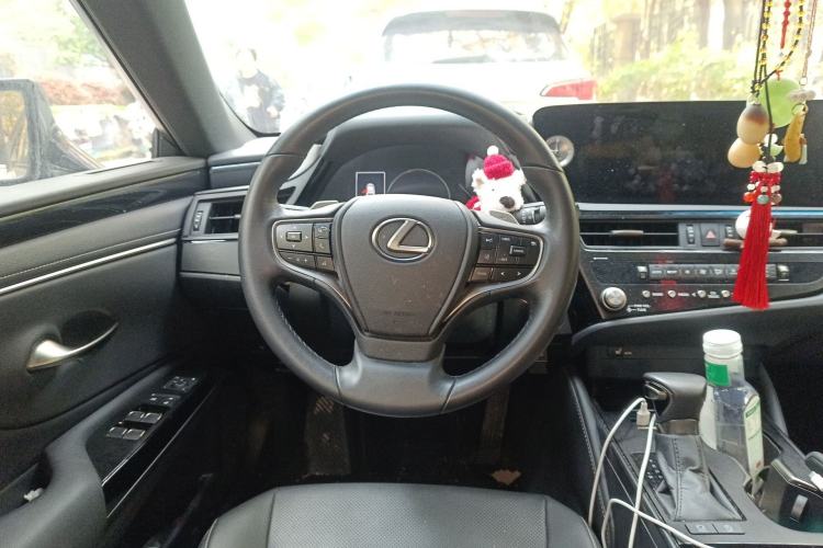 Used Lexus ES 2022 200 Excellence Edition