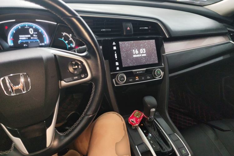 Used Honda Civic 2016 220TURBO CVT Prestige Edition
