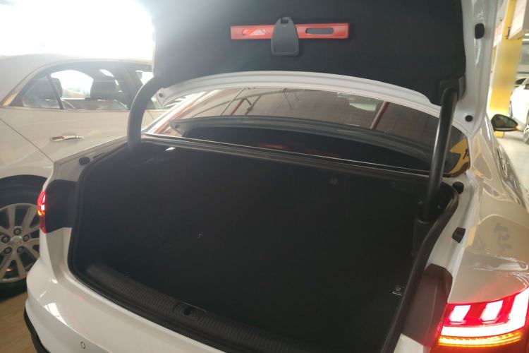 Used Audi A4L 2024 40 TFSI Luxury Dynamic Edition (Starry Night Version)