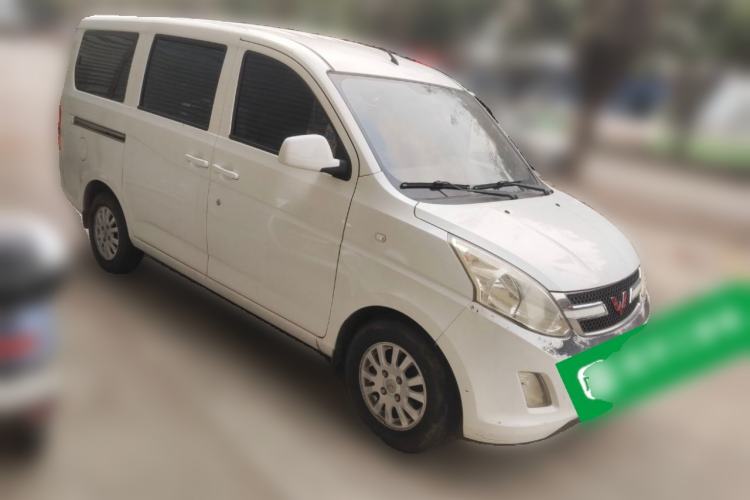 Used Wuling Rongguang V 2016 1.5L Standard Version Front Right 45 Deg