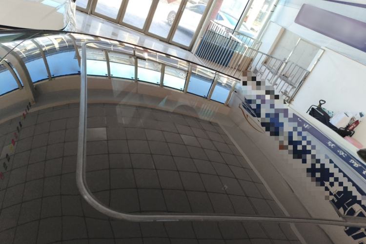 Used Hongqi H5 2023 2.0T Automatic Smart Connect Flagship Edition Roof