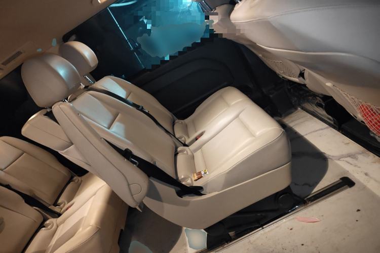 Used Mercedes-Benz Vito 2023 2.0T Elite Version 9 Seats