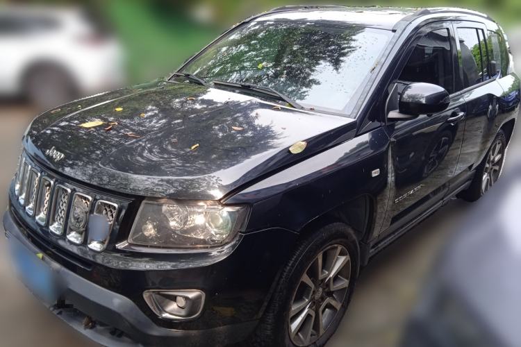 Used Jeep Compass 2014 2.4L four-wheel drive luxury version