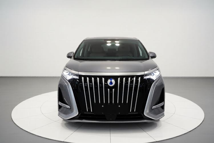 Used Denza D9 2022 EV 600 Four-Wheel Drive Prestige Model