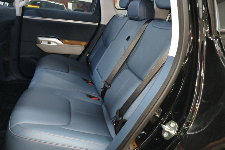 Used Deepal G318 2024 Four-Wheel-Drive Air Suspension Model
