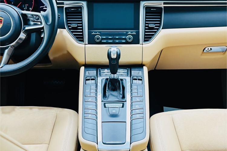 Used Porsche Macan 2017 Macan 2.0T
