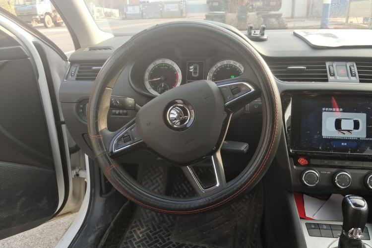 Used Skoda Octavia 2021 1.5L Automatic Comfort Edition
