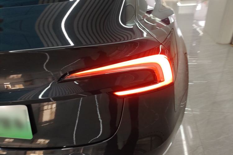 Used Tesla Model 3 2025 Rear-Wheel-Drive Version Right Rear Taillight