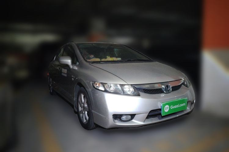 Used Honda Civic 2009 1.8L automatic comfort version Front Right 45 Deg