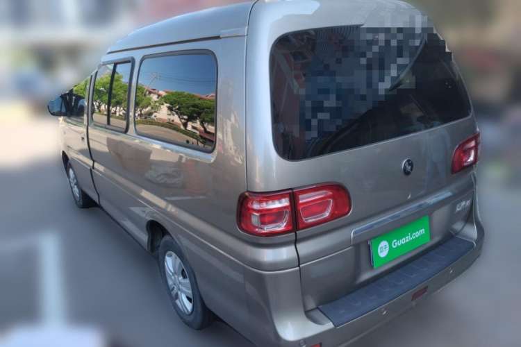 Used FORTHING Lingzhi 2023 M5L 1.6L Base Model 7 Seats
