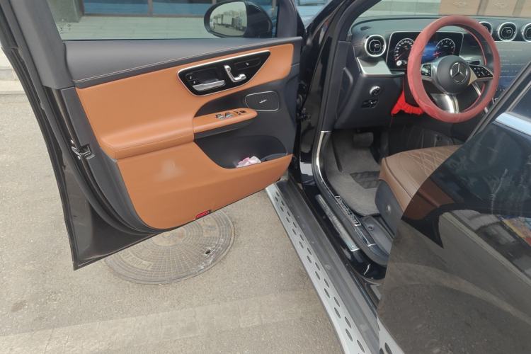 Used Mercedes-Benz GLC 2023 GLC 260 L 4MATIC Dynamic Edition 7-seater Driver Seat