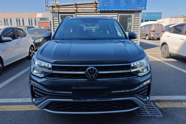 Used Volkswagen Tharu 2023 300TSI Two-Wheel-Drive Full Moon Edition Front