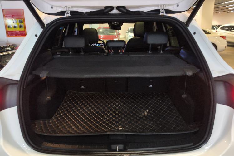 Used Mercedes-Benz GLA 2020 GLA 200 4MATIC Trunk