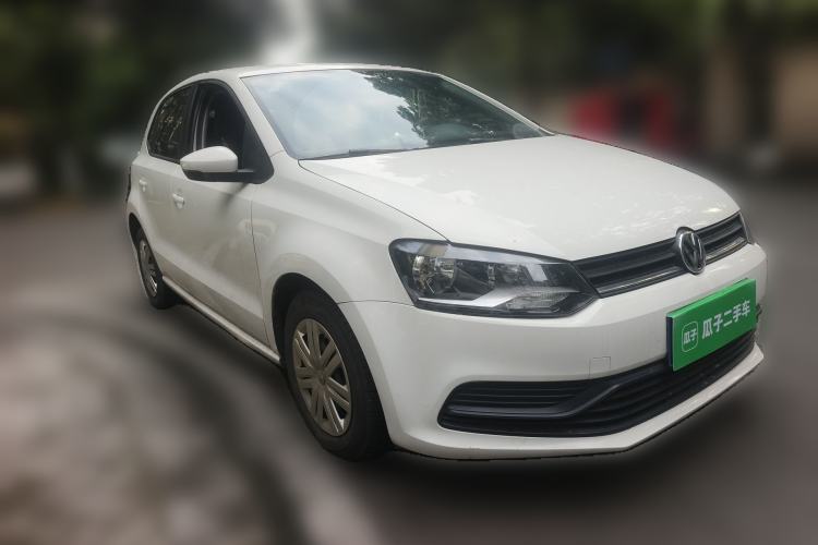 Used Volkswagen Polo 2016 1.4L Manual Fashion Model Front Right 45 Deg