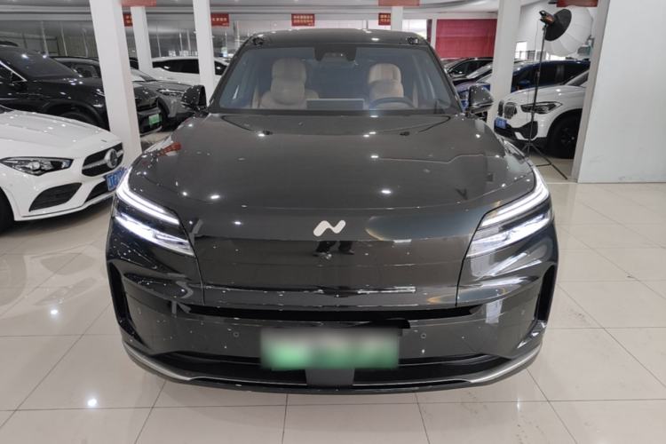 Used ONVO Luxeed L90 2025 Model—Ultra Six-Seater Version
