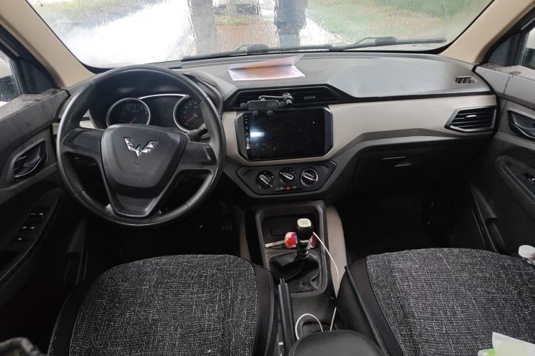 Used Wuling Hongguang 2019 1.5L S Standard Version China VI LAR