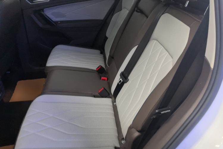 Used Volkswagen Tiguan L 2023 Restyled 330TSI Automatic Two-Wheel Drive R-Line Enhanced Comfort Version