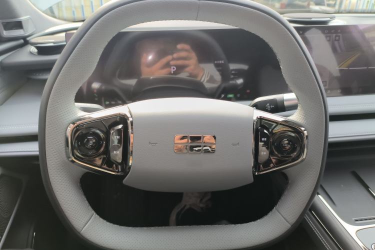 Used Geely Galaxy E8 2025 575 km Exploration Intelligent Driving Edition
