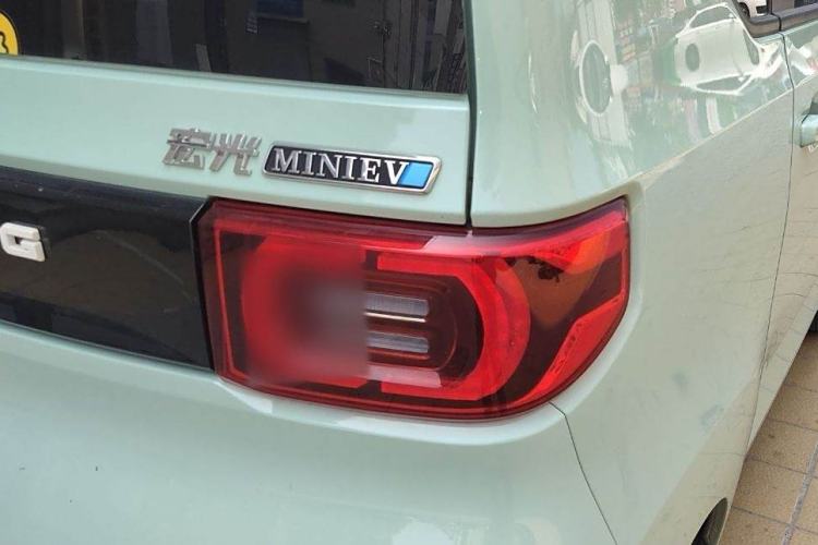 Used Wuling Hongguang MINIEV 2022 Macaron Premium Model – Lithium Iron Phosphate