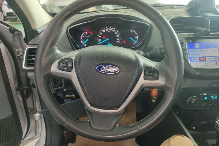 Used Ford Escort 2017 Happiness Edition 1.5L Automatic Fashion Version
