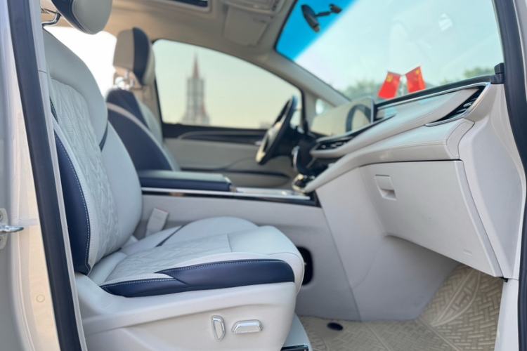 Used Buick GL8 2020 ES Land Cruiser 653T Comfort Edition
