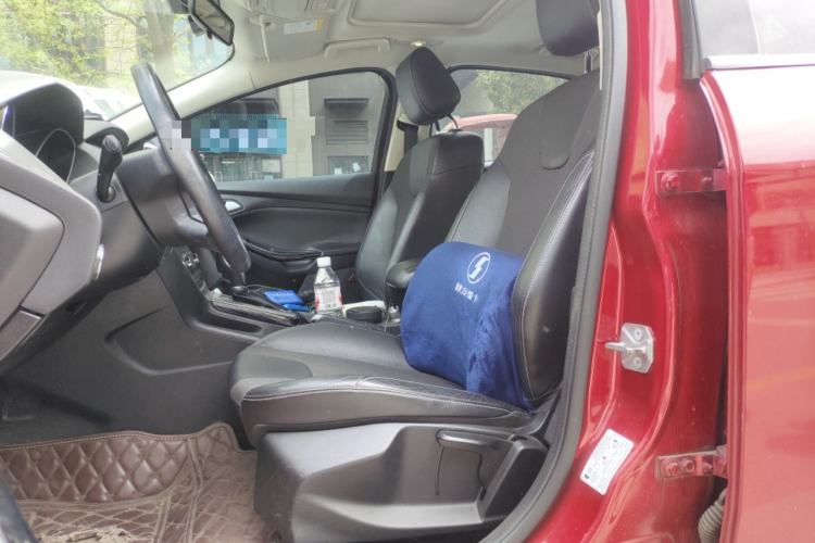 Used Ford Focus 2012 Hatchback 1.6L Automatic Fashion Edition