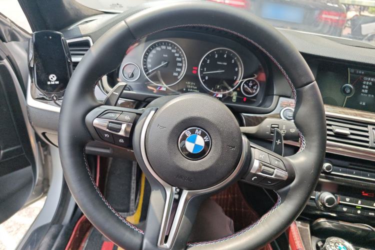 Used BMW 5 Series 2011 523Li Luxury Model
