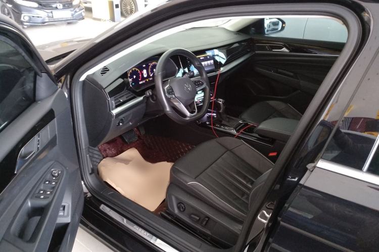 Used Volkswagen Passat 2022 330TSI Elite Edition Custom Version