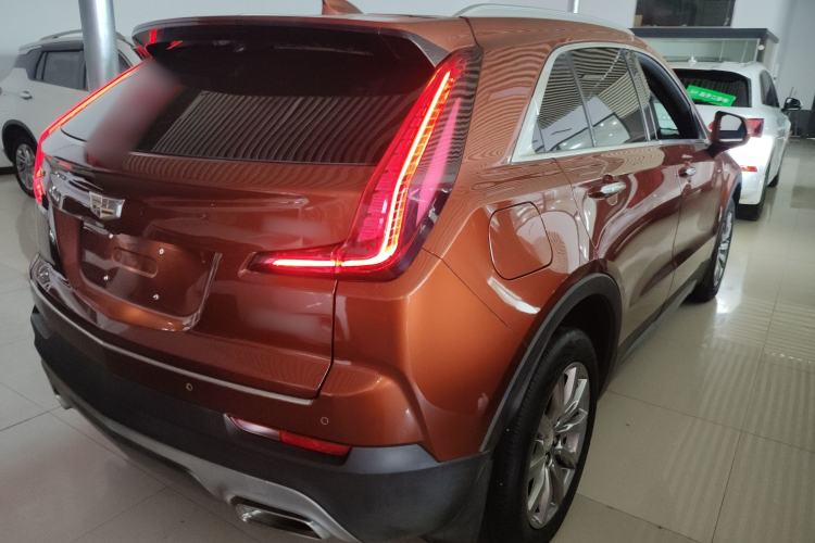 Used Cadillac XT4 2018 28T Two-Wheel Drive Leading Version Rear Right 45 Deg