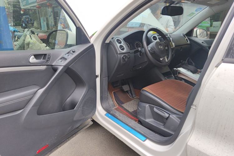 Used Volkswagen Tiguan 2016 300TSI Automatic All-Wheel Drive Fashion Vision Edition Driver Seat