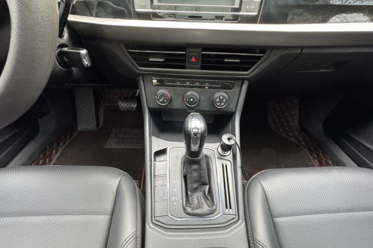 Used Volkswagen Lavida 2018 1.5L Automatic Comfort Edition China V Standard