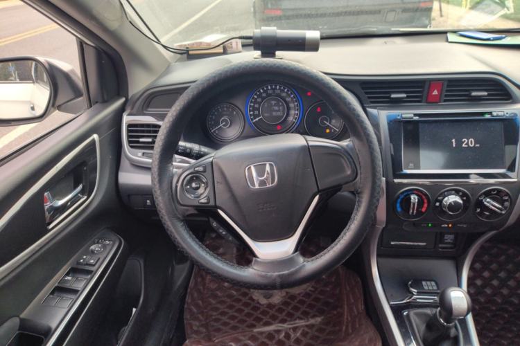 Used Honda Crider 2015 1.8L manual luxury version
