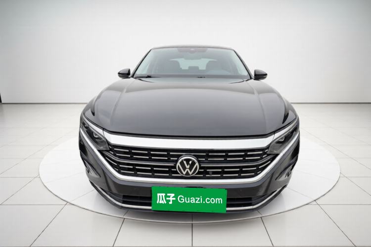 Used Volkswagen Passat 2022 380TSI Luxury Edition Front