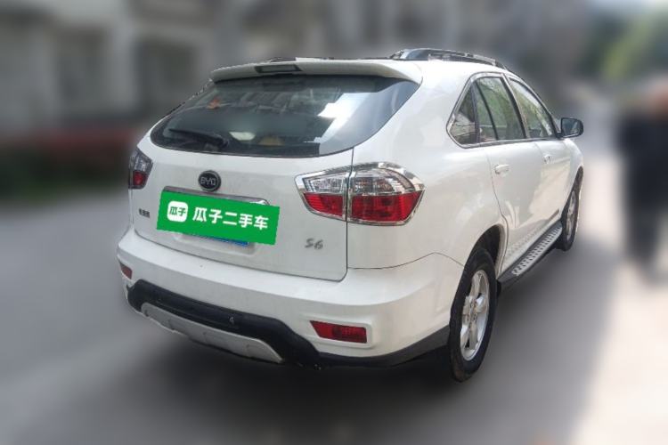 Used BYD S6 2013 Jingyue Edition 2.0L Manual Luxury Model 5 Seats