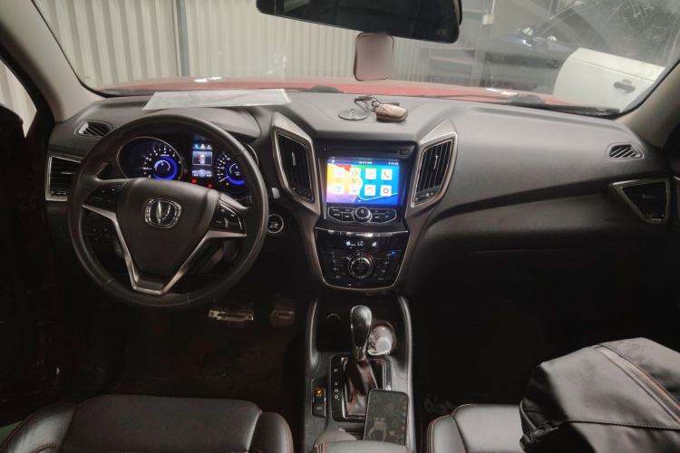Used CHANGAN CS75 2016 1.8T Automatic Elite Model China V Standard Center Console